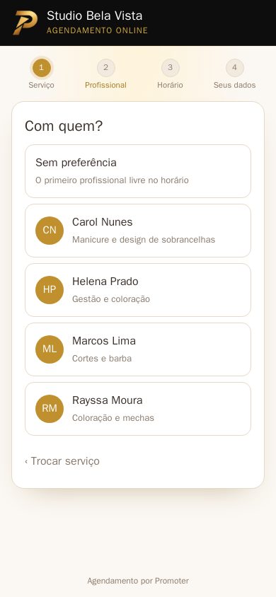 Cliente escolhendo a profissional